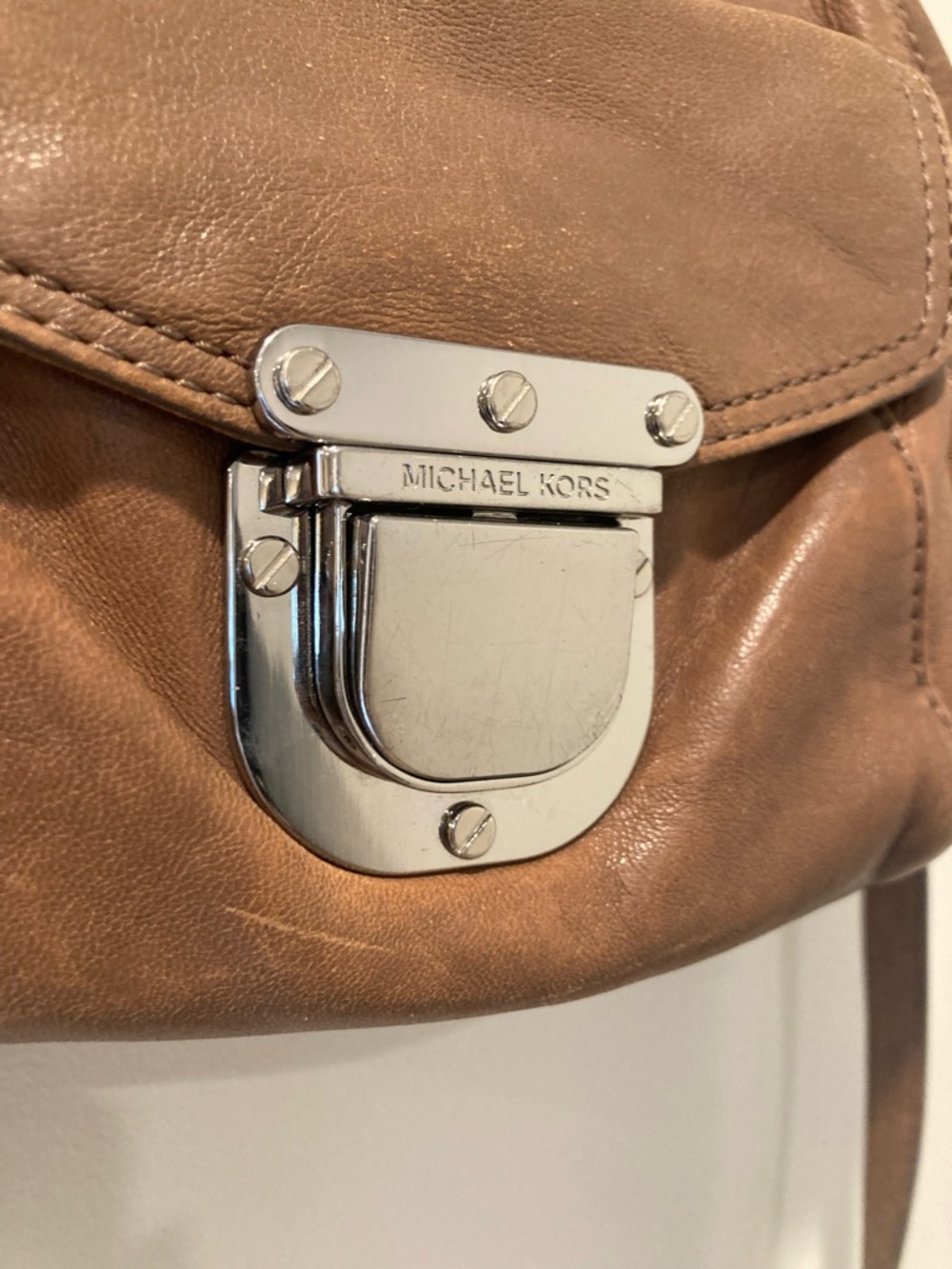 Michael Kors Tan Leather Shoulder Satchel Bag, Front Flap with Crossbody Strap - Picture 3 of 16